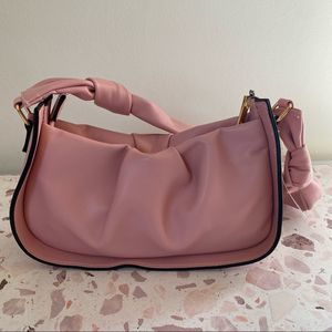 SOFT PINK DOUBLE KNOT BAGUETTE BAG